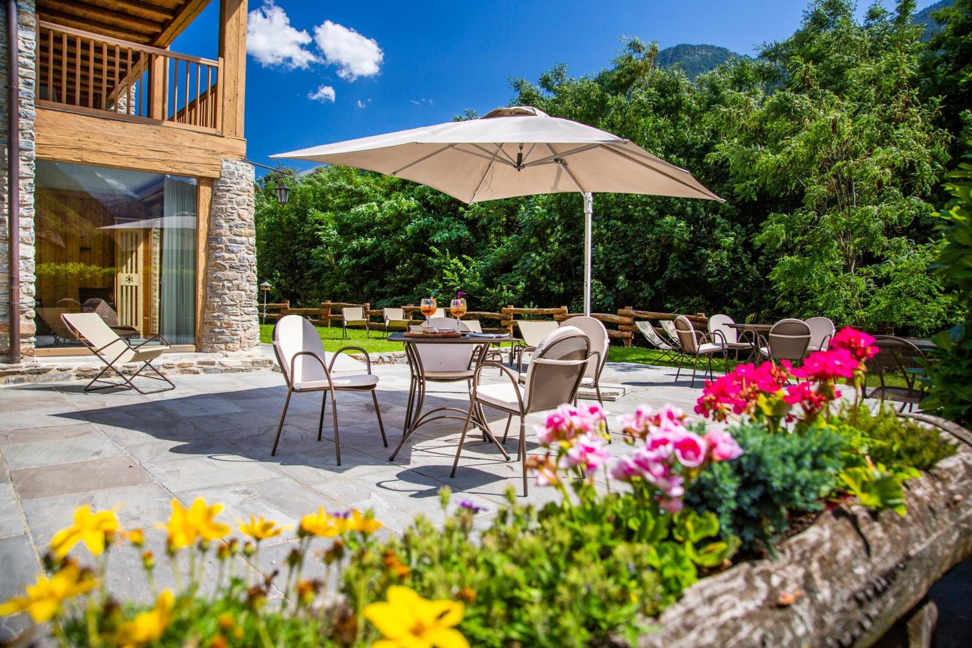 Hotel Les Montagnards Morgex Extérieur photo