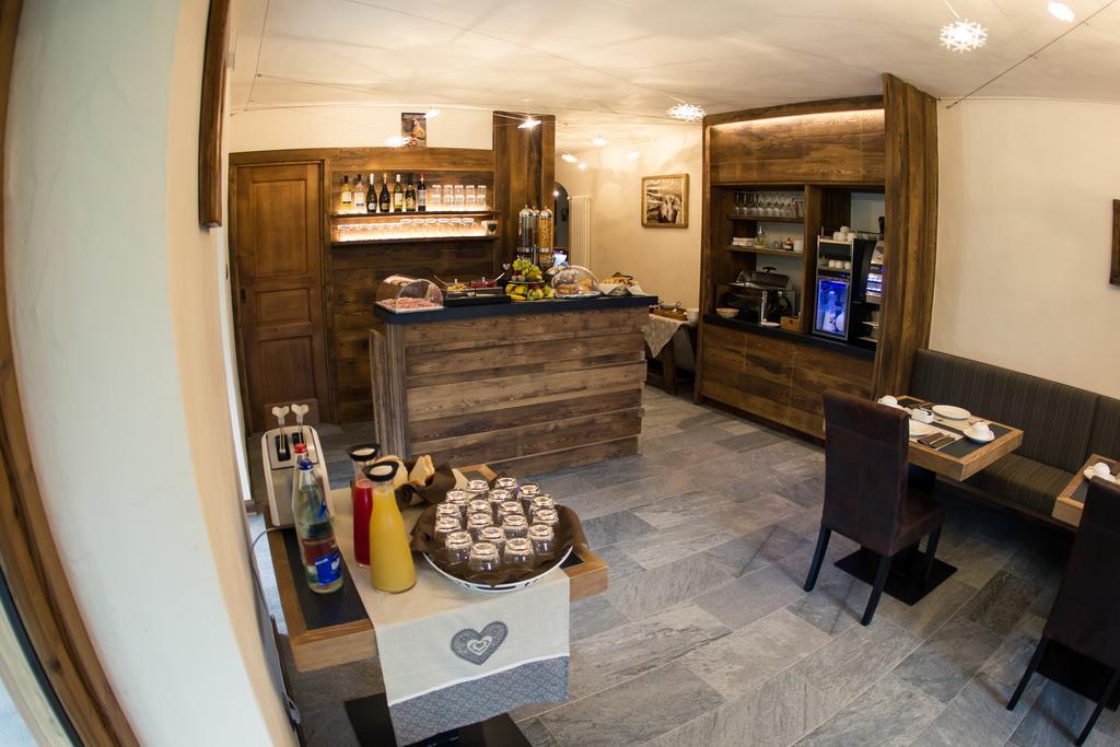 Hotel Les Montagnards Morgex Extérieur photo